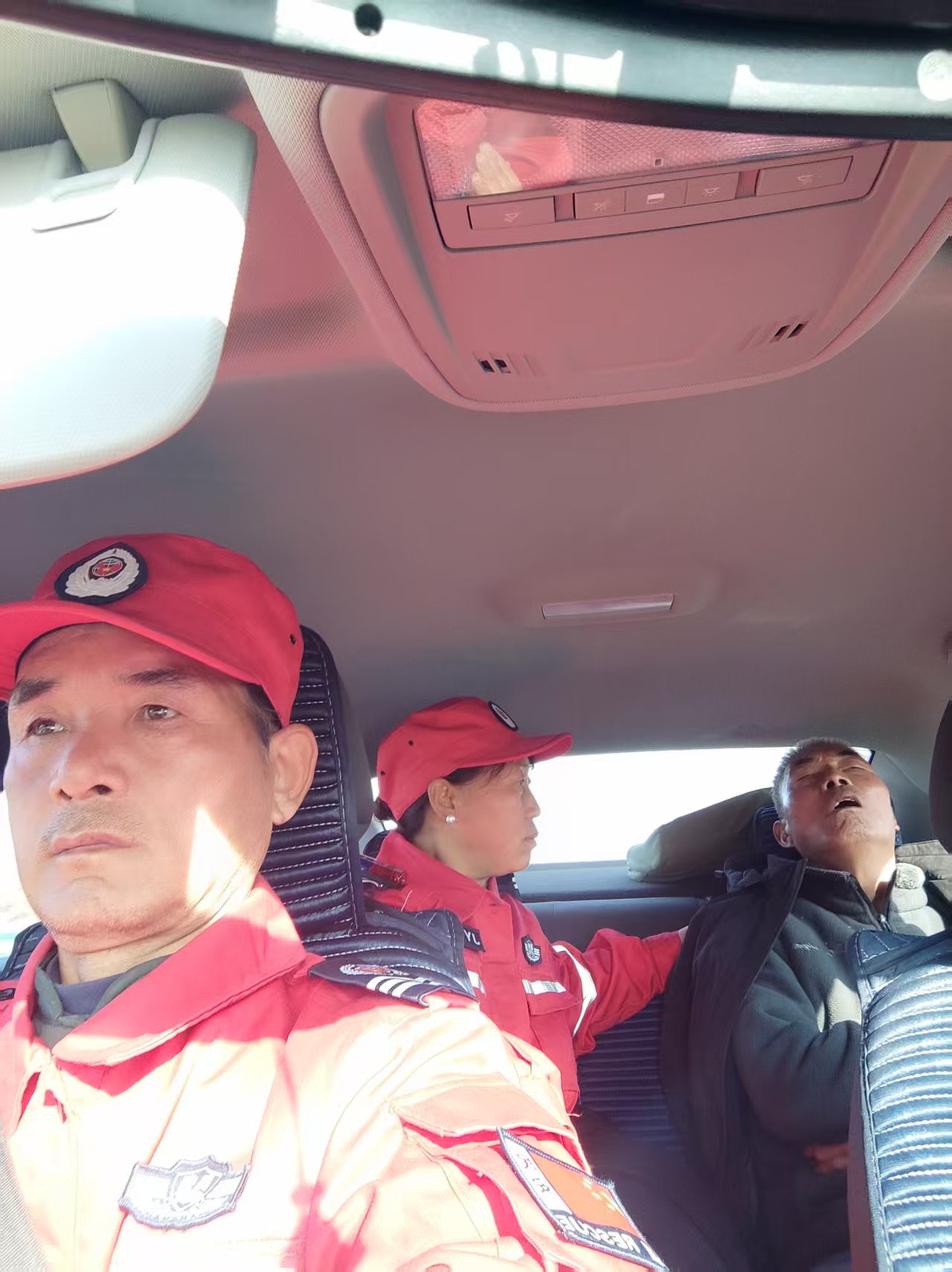 1765190387699925.jpg f8a986433f09e1547be618d296930d12.jpg